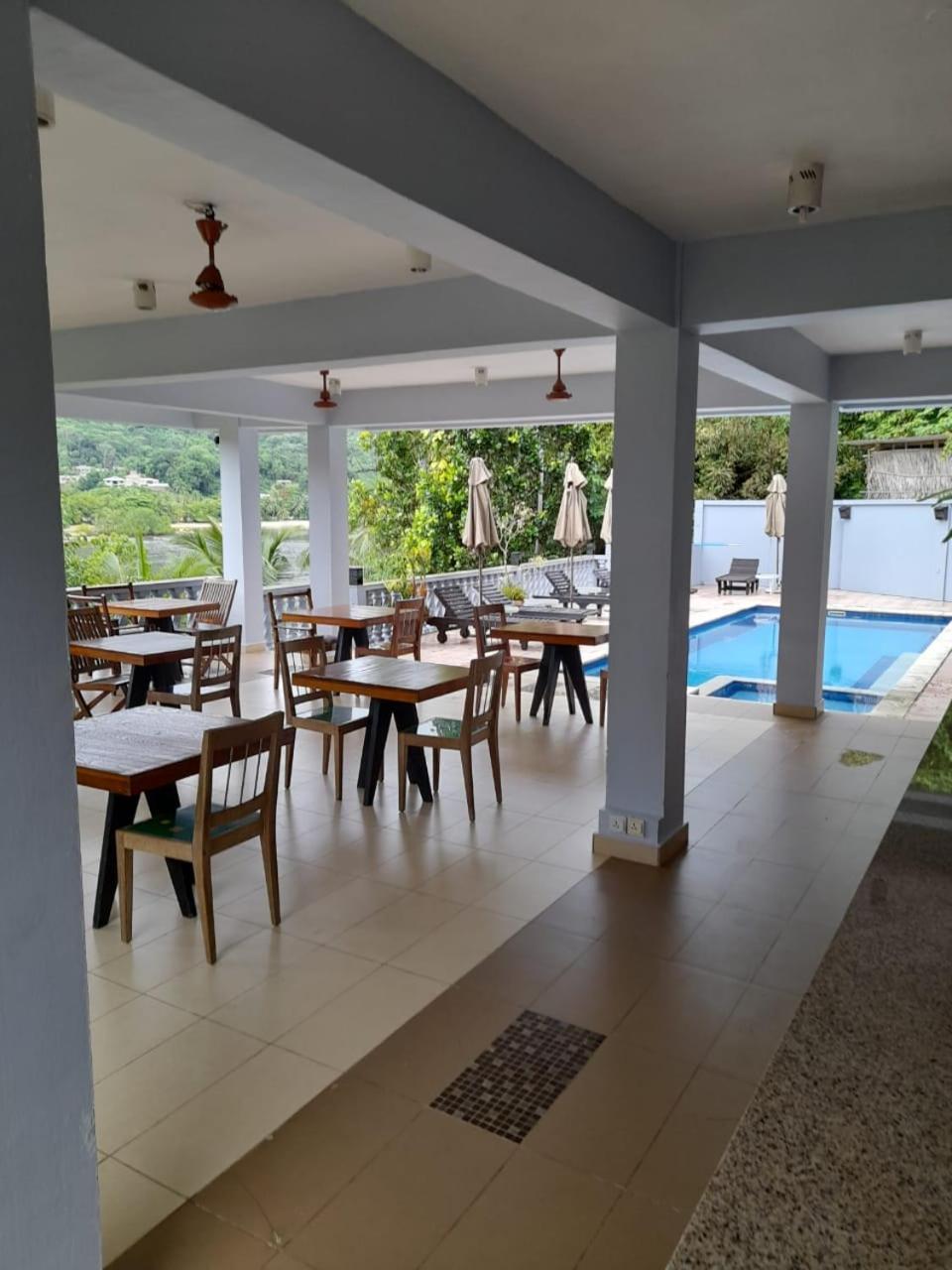 Bayview Villa -Sea Side Villa Anse Boileau Exterior photo