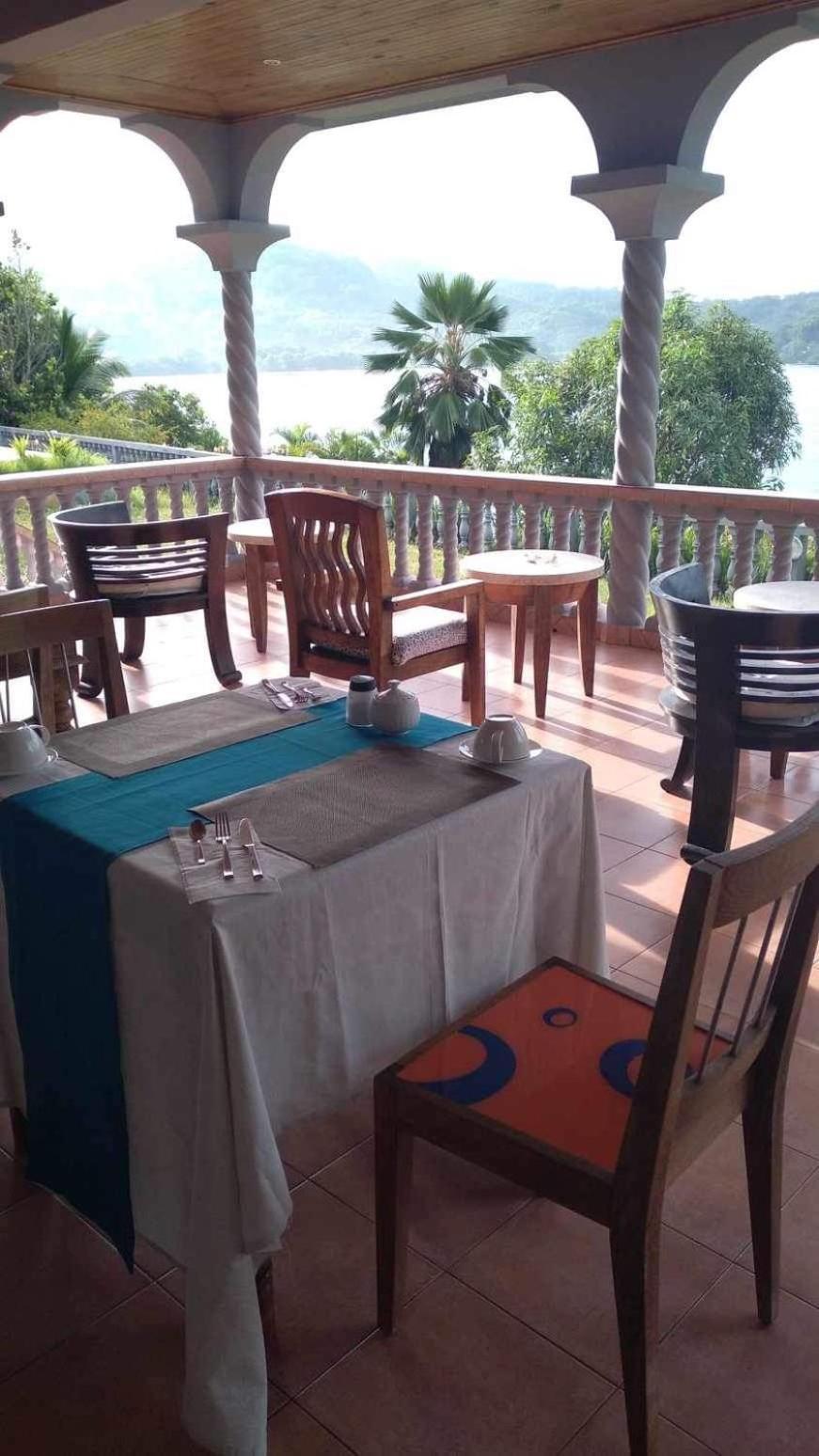 Bayview Villa -Sea Side Villa Anse Boileau Exterior photo