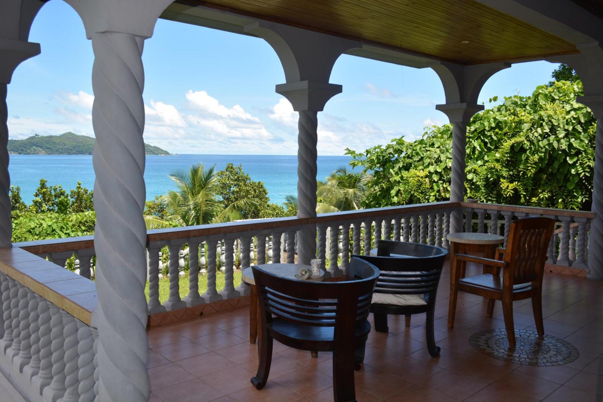 Bayview Villa -Sea Side Villa Anse Boileau Exterior photo